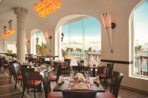 Um restaurante ou outro lugar para comer em Hyatt Zilara Cancun - All Inclusive - Adults Only