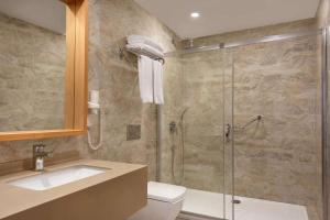 Koupelna v ubytování TRYP by Wyndham Izmit + 37 fotografií