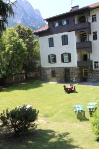 Nespecifikovaný výhled na hory nebo výhled na hory při pohledu z aparthotelu