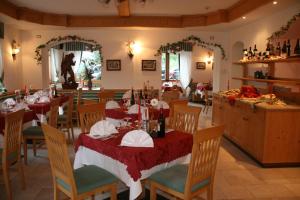 Restaurace v ubytování Dolomiti Hotel Cozzio