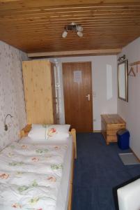 Postel nebo postele na pokoji v ubytování Hotel Braunlage