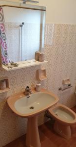 Bathroom sa Lovely apartment in Pomer