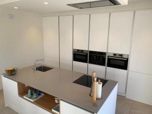 A kitchen or kitchenette at Villa las Colinas Golf Resort