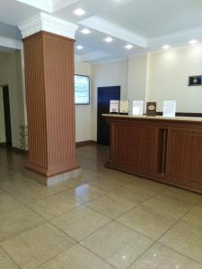 Lobby o reception area sa Uman Hotel