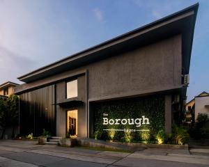 Bangunan di mana terletaknya hotel