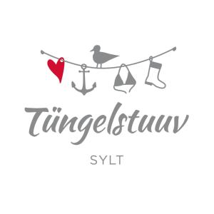 une heureuse journée internationale rapide avec des oiseaux suspendus sur une corde de corde dans l'établissement Tüngelstuuv Sylt, à Westerland