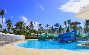 Bazén v ubytování Meliá Caribe Beach Resort-All Inclusive nebo v jeho okolí