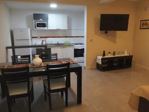 Köök või kööginurk majutusasutuses Departamento Salta mi ciudad 3 Excelente ubicación +9 fotot