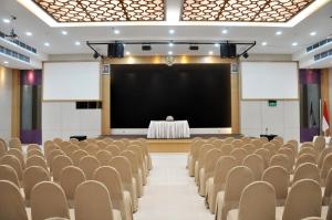 Gallery image of Beverly Hotel Batam in Nagoya