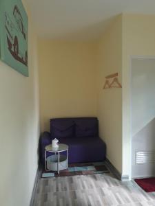 Ein Sitzbereich in der Unterkunft Khanom Garden Suite