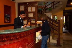 Επισκέπτες που μένουν στο Hotel Orchid