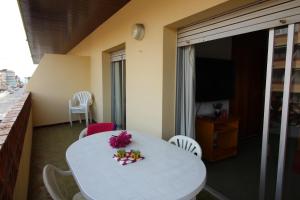Balkón alebo terasa v ubytovaní Global Immo 2180 PUERTO SIMONA B