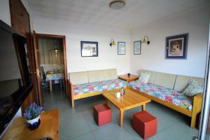 Posedenie v ubytovaní Global Immo 2180 PUERTO SIMONA B