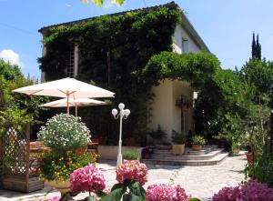 Foto de la galería de Hôtel La Résidence en Villeneuve-sur-Lot