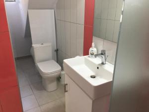 Kúpeľňa v ubytovaní Sea Front Studio - Porto Boufalo - Evia