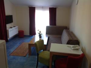 Posezení v ubytování Hotel Livadic & Restaurant