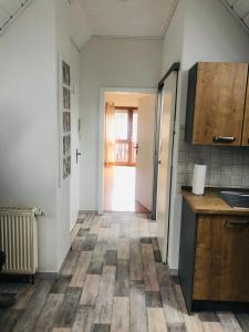Kuchyň nebo kuchyňský kout v ubytování Blackforest Home Gengenbach nahe Europapark Rust