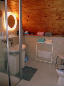 Ванна кімната в Frieslands Ferienwohnung