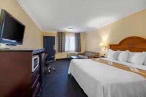 LomitaにあるPacific Garden Inn & Suitesのギャラリーの写真