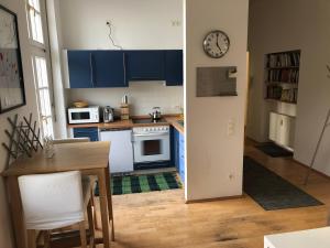 Nhà bếp/bếp nhỏ tại Ferienwohnung mitten in Wiesbaden