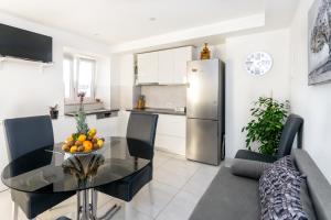 Kuchyň nebo kuchyňský kout v ubytování Urban Luxury Suites Juricevic
