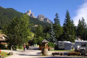 Fotografia z galérie ubytovania Camping Catinaccio Rosengarten v destinácii Pozza di Fassa