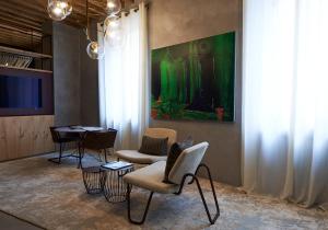 Area soggiorno di Fornace Suite