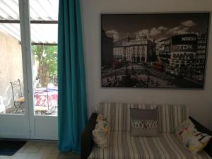 Postel nebo postele na pokoji v ubytování La Cigale + 37 fotografií