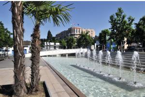 Bazén v ubytování Mövenpick Hotel Lausanne nebo v jeho okolí