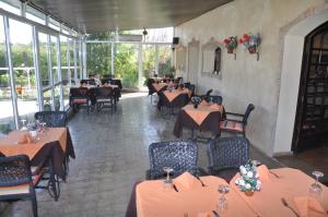 Restaurace v ubytování Gite Nadia