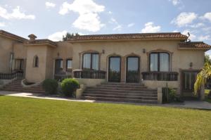 A garden outside Gite Nadia