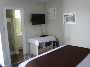 TV in/ali zabaviščno središče v nastanitvi Paddock Inn