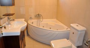 Kúpeľňa v ubytovaní Twin Villas
