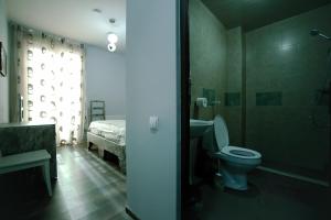 Koupelna v ubytování Hotel Kutaisi Globus