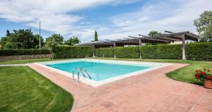 The swimming pool at or close to Antica Pieve B&B