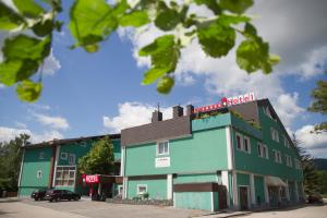 Budova, v ktorej sa hotel nachádza