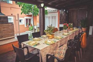 Jídlo v apartmánu nebo okolí + 22 fotografií