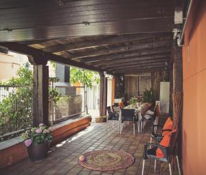 Posezení v ubytování APARTAMENTO 1 CASA RURAL EL SAUCE. A 2,5 KM DE CUENCA CAPITAL