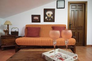 Posezení v ubytování APARTAMENTO 1 CASA RURAL EL SAUCE. A 2,5 KM DE CUENCA CAPITAL