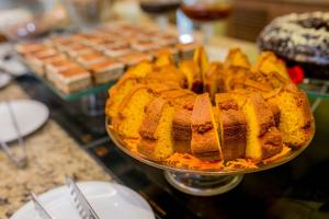 Comida no hotel ou em algum lugar perto