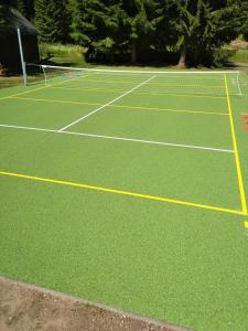 Fasilitas tenis dan/atau squash di CHATA - SPORT - SKI