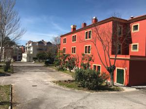 O edifício em que o hotel se localiza