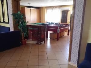 Biliardový stôl v ubytovaní Hacienda Doña Lola