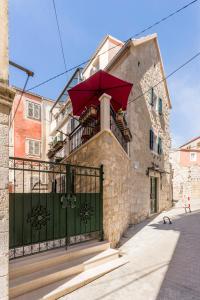 Gallery image of Apartments and Rooms Villa Erede in Split