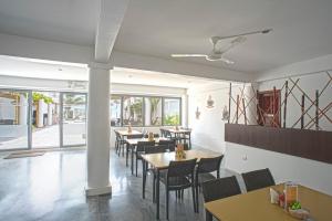 Restaurace v ubytování Hotel La Ría Playas