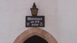 Certifikát, hodnocení, plakát nebo jiný dokument vystavený v ubytování Albergo Gasthof zur Krone