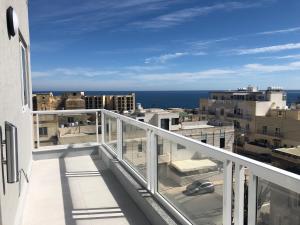 A balcony or terrace at Marsascala Sea View Apartment HPI 7738