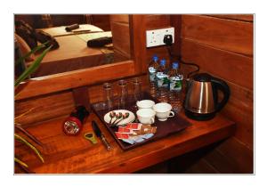 Set per la preparazione di tè e caffè presso Sun and Green Eco Lodge - Dambulla
