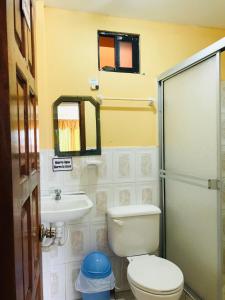 Koupelna v ubytování Kanoas Hostal
