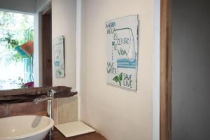 A bathroom at Pueblito Magico Hostel - Mompox